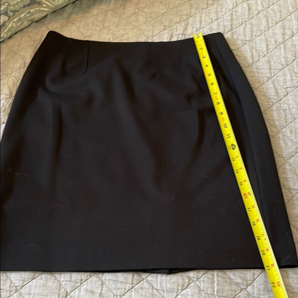 Elegant Black Women's Skirt